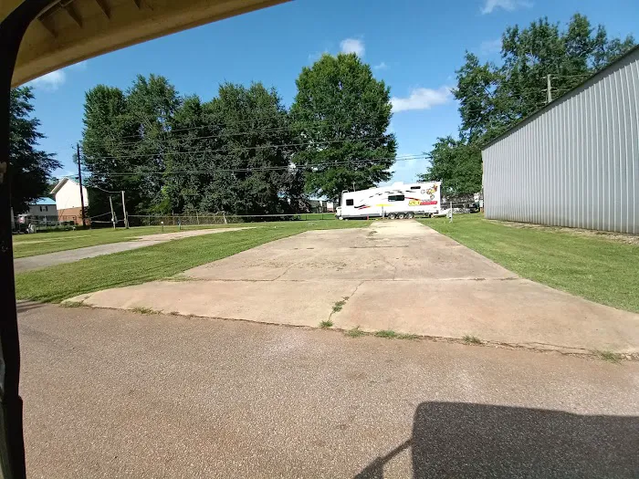 Country Court RV Park and Motel 8
