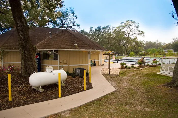 Breezy Oaks RV Park 6