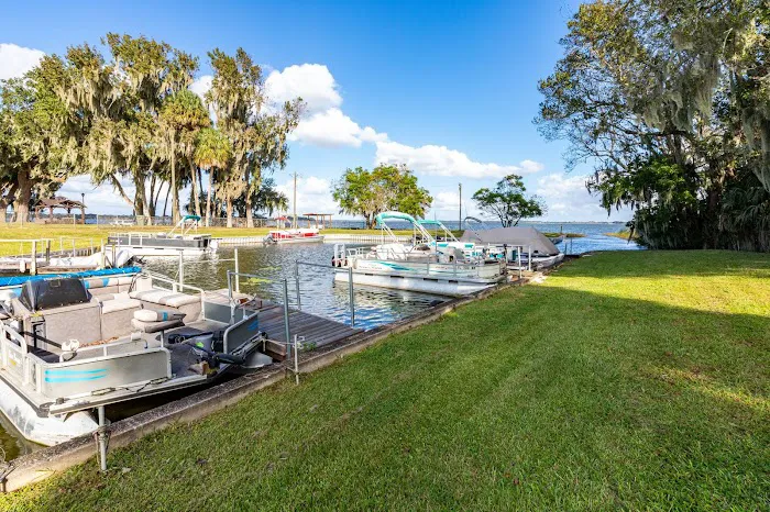 Lake Shore 55+ Manufactured Home Community 2