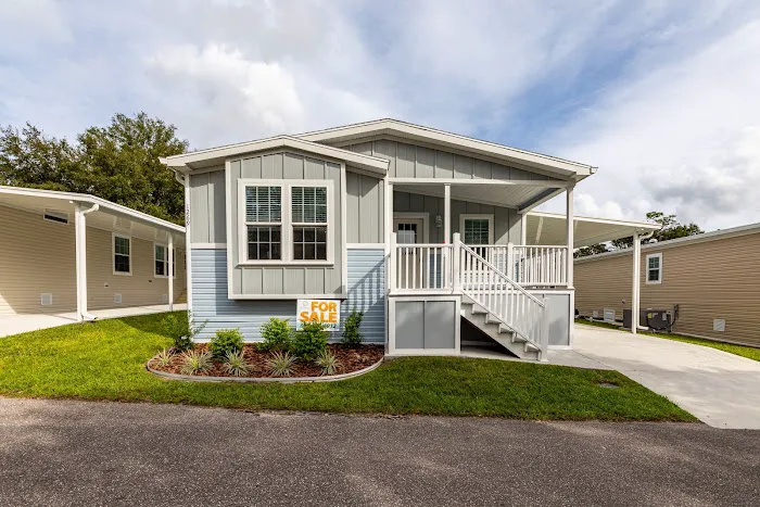 Hawthorne Hills 55+ Manufactured Home Community 3