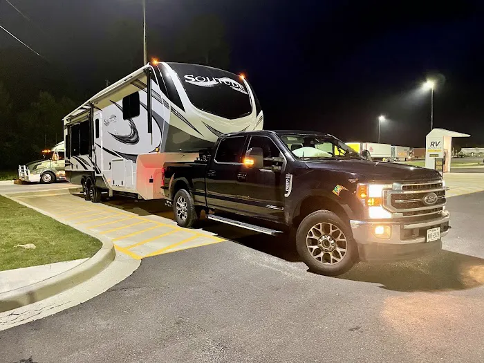 Love's RV Hookup 8