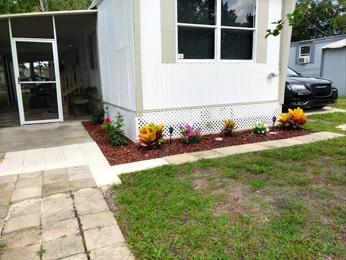 Pinewood Manufactured Home Community | Ormond Beach 10