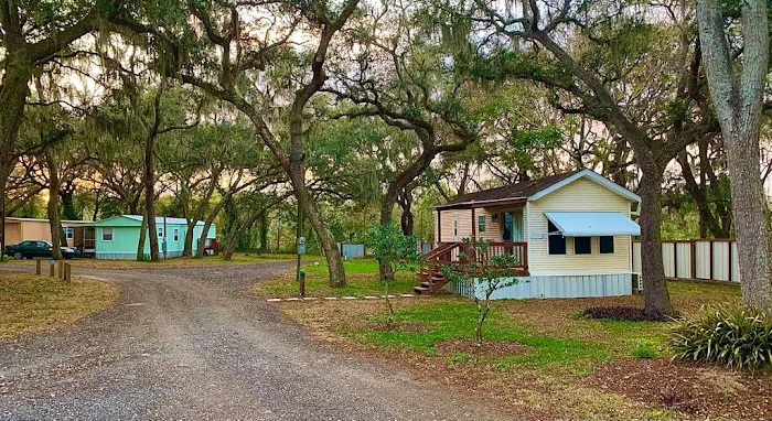 The HUB Leesburg - MH & RV Park 2