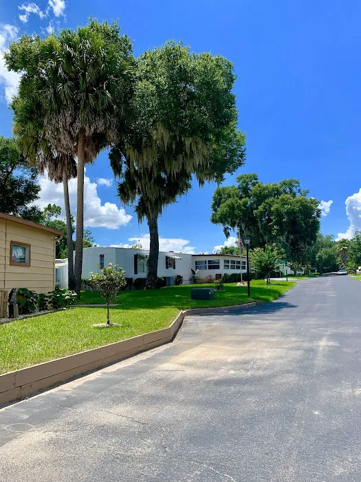 Land O' Lakes Mobile Home Community 6