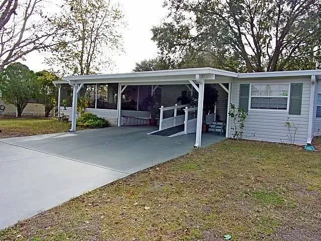 Meadowlea Village 7