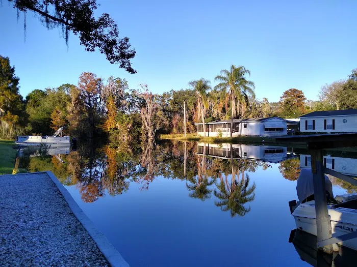 Hide-A-Way Harbor RV Park 8