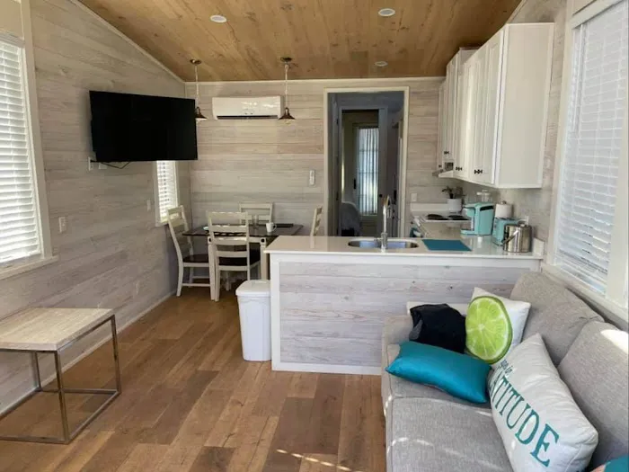 Camp Margaritaville RV Resort Lanier Islands 9