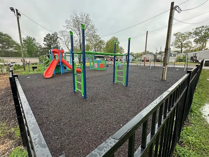 Hill Crest Plaza Mobile Home Community 2