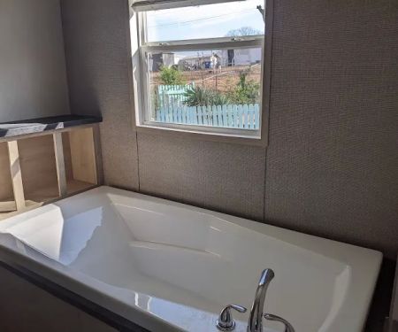 Hill Crest Plaza Mobile Home Community