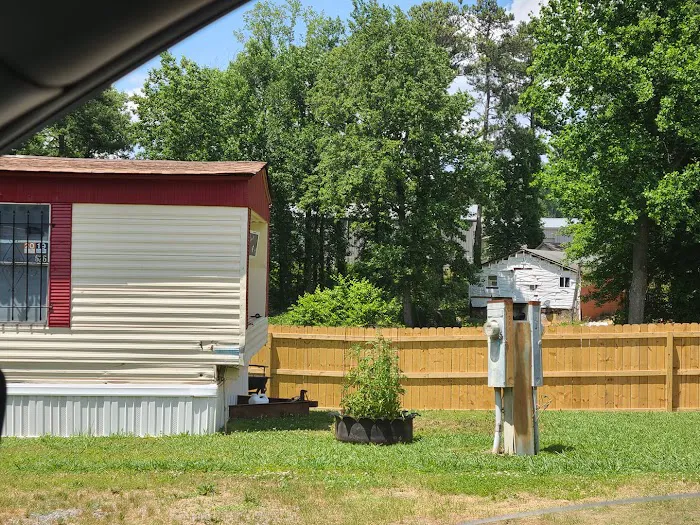Hill Crest Plaza Mobile Home Community 5
