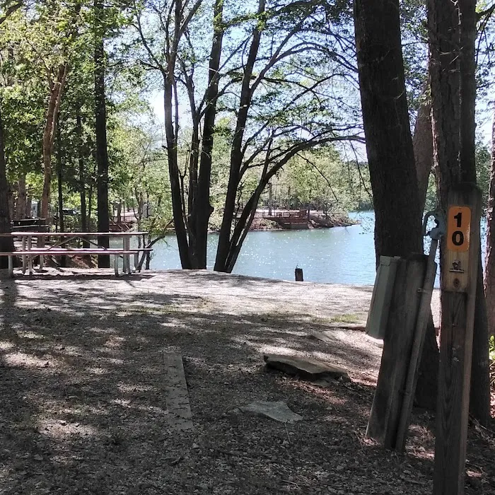 Hartwell Lakeside KOA Holiday 3