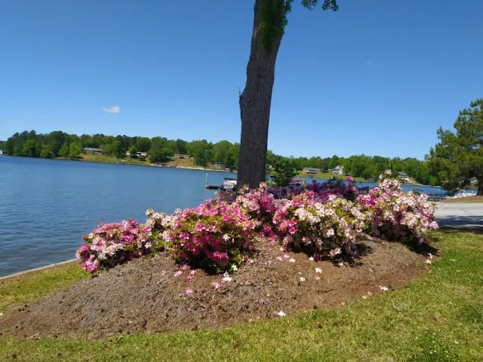 Lake Greenwood Motorcoach Resort 4