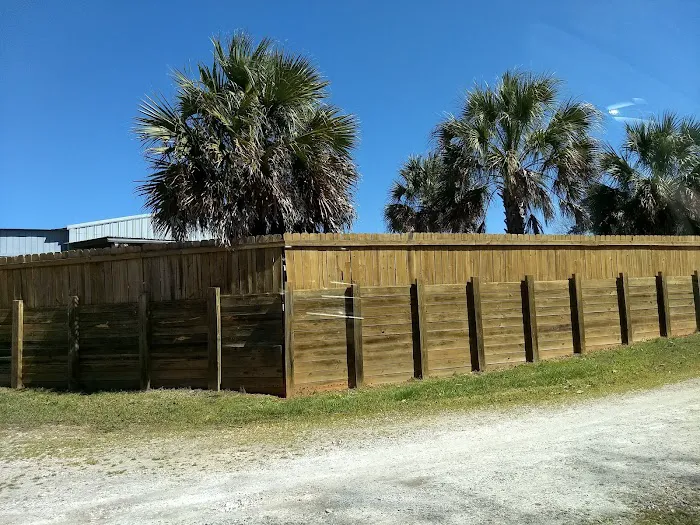 Lake View Camping & Game Room (Bar) 1