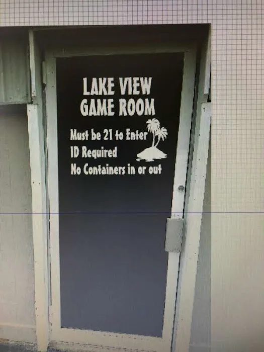 Lake View Camping & Game Room (Bar) 9