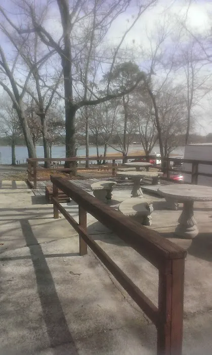 General Lee Marina & Campground 8