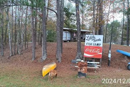 LITTLE TOM'S FISH CAMP