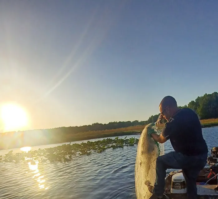 Lake Pasadena RV Park & Fish 9