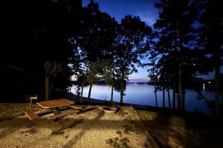 Tugaloo island
