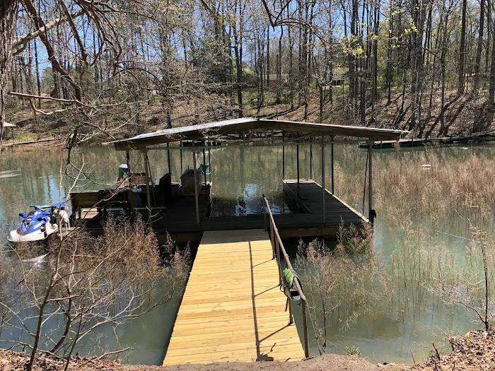 Little Creek RV and Tiny House Resort 8