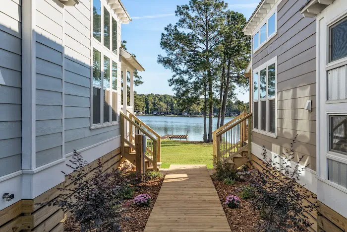 Riverbay Resort 5
