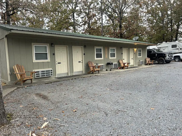 Riverside Campground & Motel 4