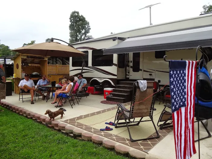 Curley's Cove RV Park 7