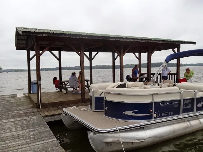 Curley's Cove RV Park 10