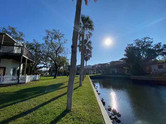 Hudson Springs 4