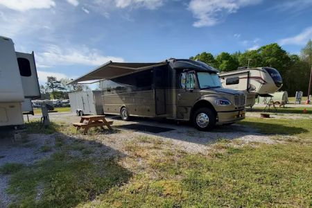 Jolly Acres Camp & Storage