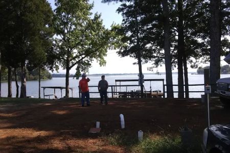 Biggs' 411 Waterfront Campground