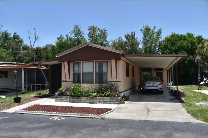 Tropic Breeze RV and Mobile Home Park 4