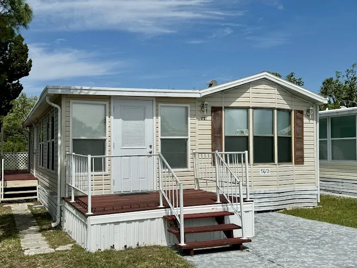 Sundance Lakes RV Resort 10