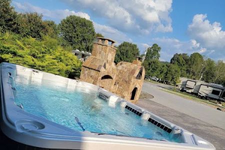 Crossing Creeks RV Resort & Spa