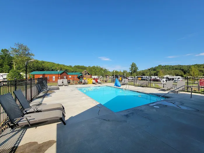 Crossing Creeks RV Resort & Spa 8