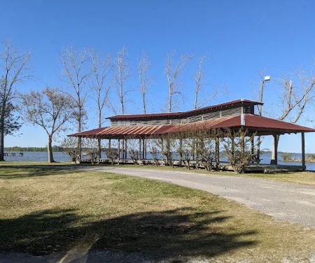 Rocks Pond campground & marina