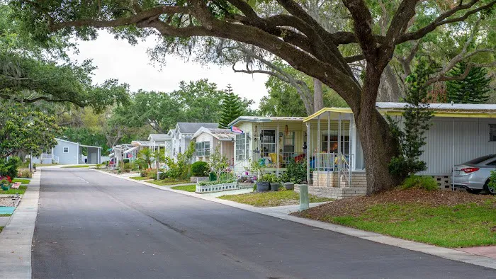 Lakeshore Villas 9