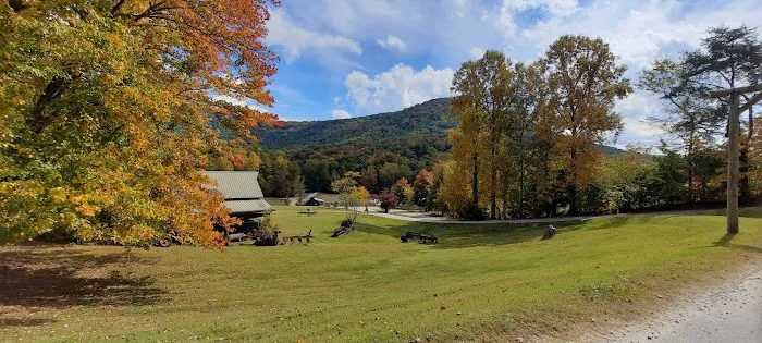 Trackrock Campground & Cabins 15