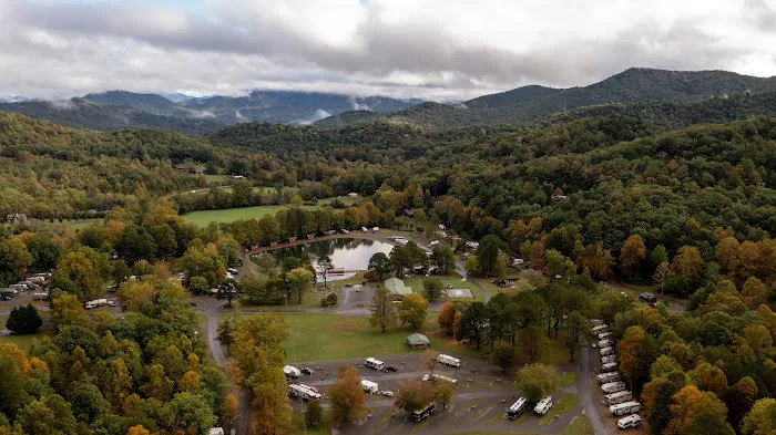 Hiawassee KOA Holiday 7