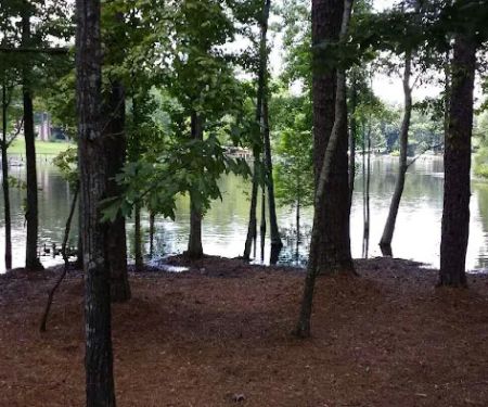 Lighthouse Pointe Family RV Park