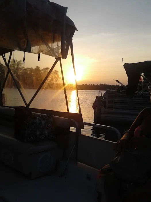 Lighthouse Pointe Family RV Park 7