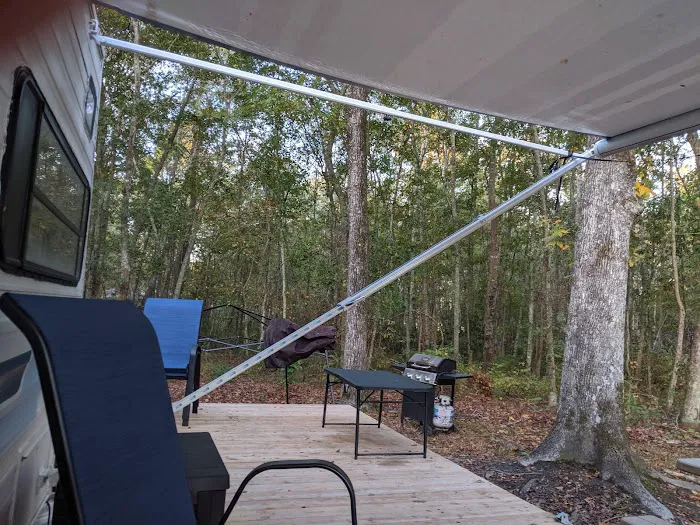 Lighthouse Pointe Family RV Park 8