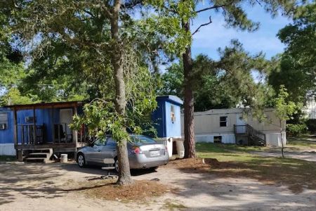 Bonnie Mobile Home Park