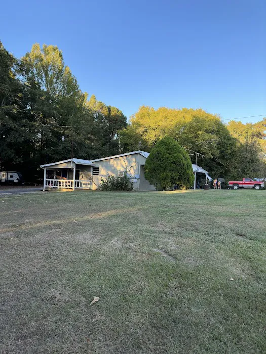 Tut Huts RV Park 5
