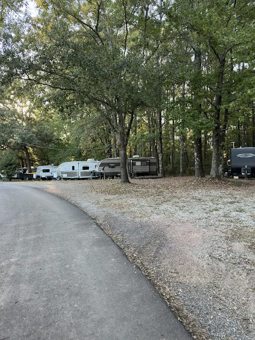 Tut Huts RV Park 7