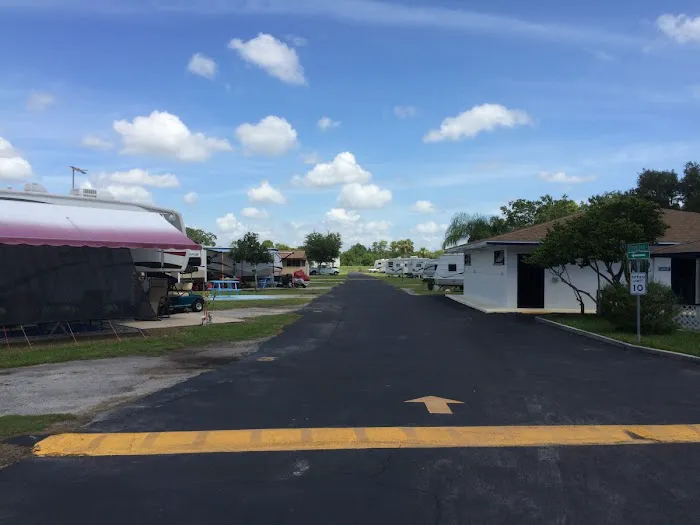 Kissimmee RV Park 10