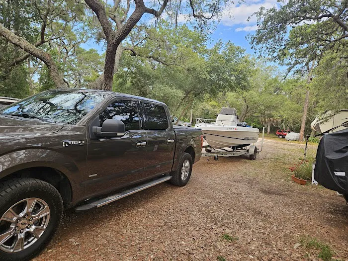 Mosssy Oaks Mobile Home RV Park 1