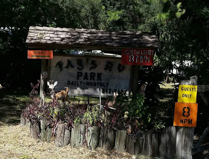 Mosssy Oaks Mobile Home RV Park 8