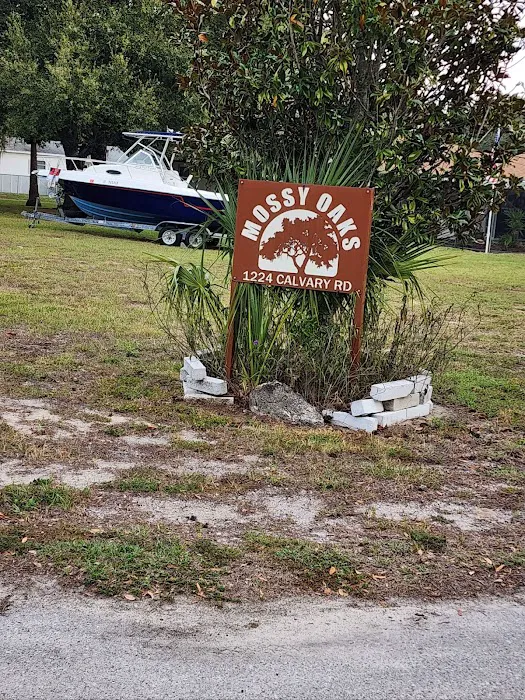 Mosssy Oaks Mobile Home RV Park 11