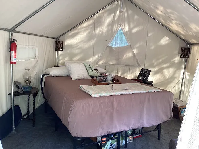 Winedrops Creekside Camping 3