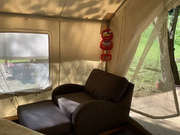 Winedrops Creekside Camping 4